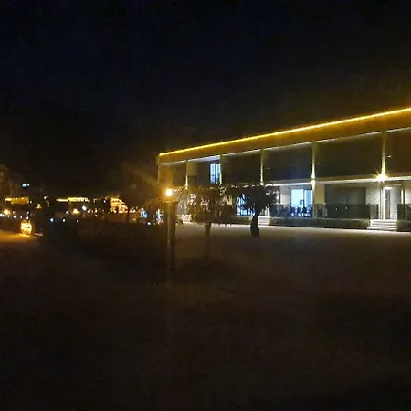 Olive Tree 4* 무글라