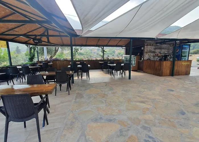 Olive Tree 아파트호텔 무글라