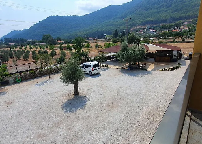Olive Tree 아파트호텔 무글라